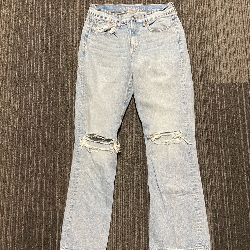 American Eagle Flare Out Jeans